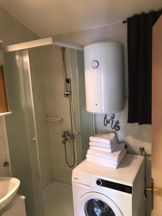 Apartman Jumic Малинска Екстериор снимка