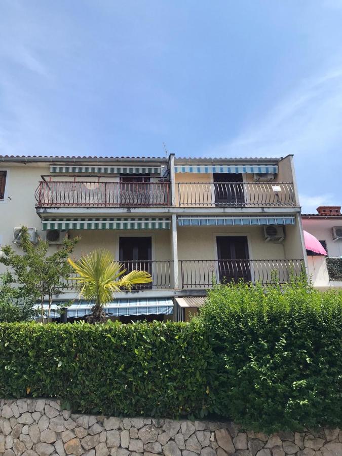 Apartman Jumic Малинска Екстериор снимка