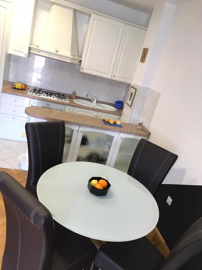 Apartman Jumic Малинска Екстериор снимка